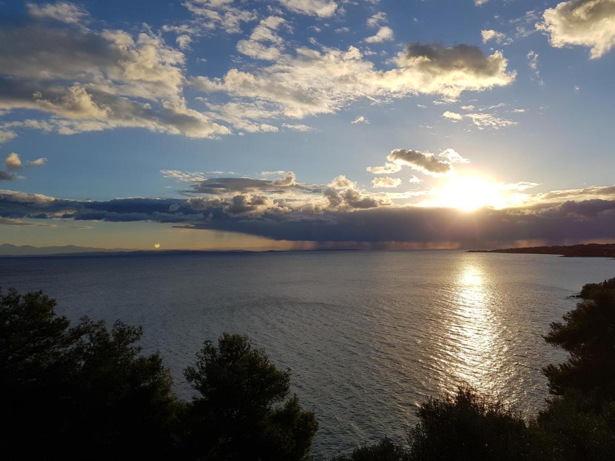 Levante Breeze Xirokástellon Buitenkant foto